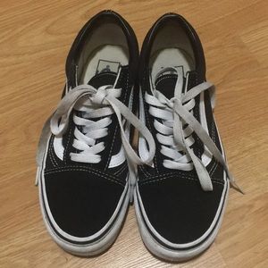 VANS Old Skool shoe / black size women’s 6.0